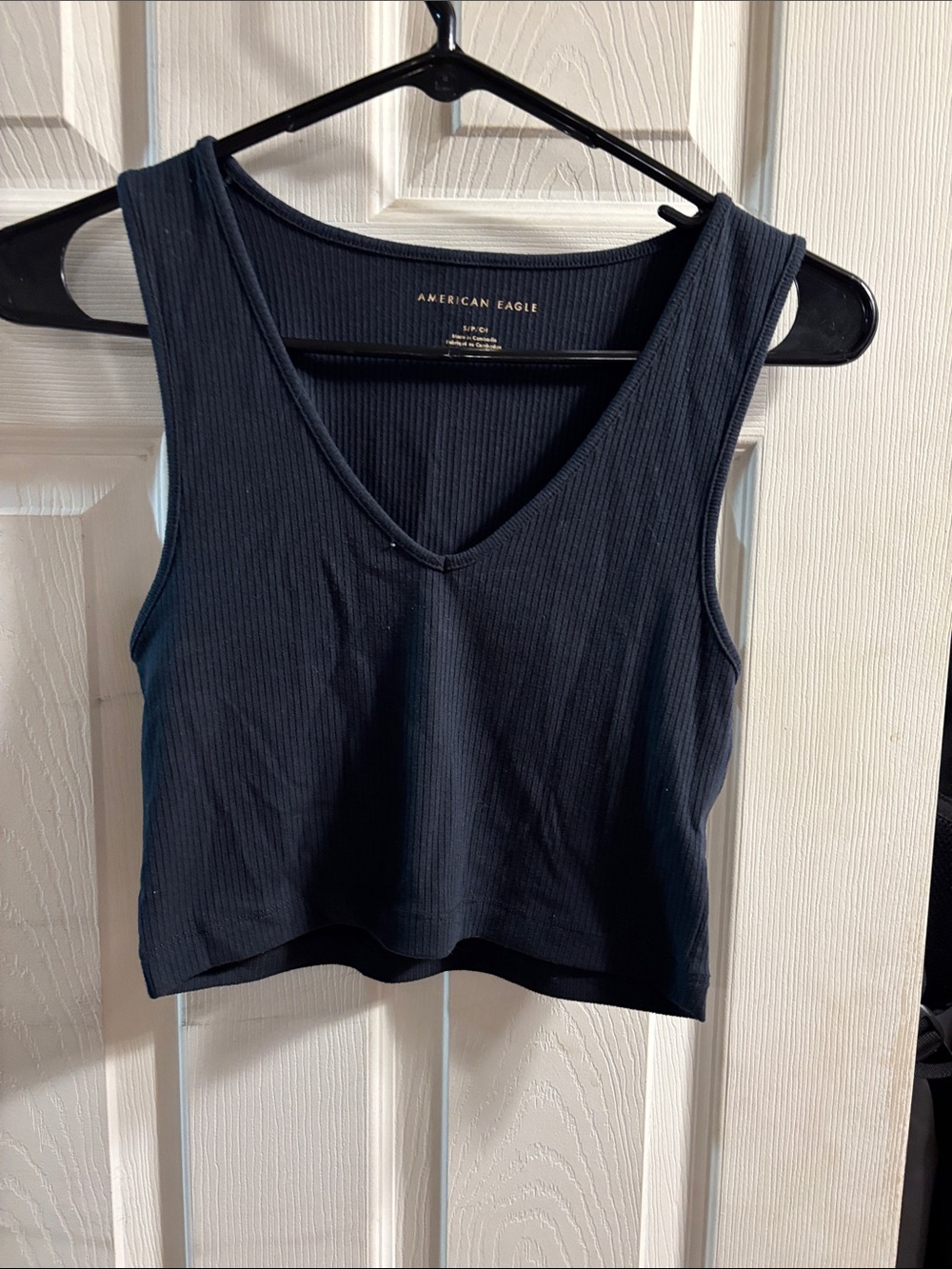 American Eagle Outfitters Black Ribbed V-Neck Crop Tank